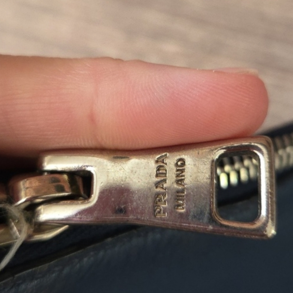 Prada Vitello Crossbody Bag - Picture 7 of 9